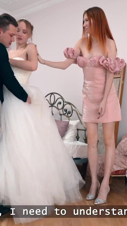 BRIDE4K。放荡的新娘同时用2根鸡巴给新郎戴绿帽 |剪辑 1