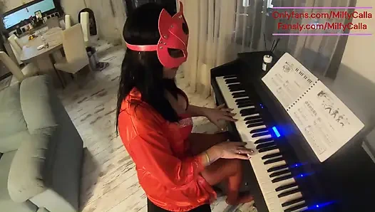 Piyano dersi baştan çıkarma kırmızı iç çamaşırı, derin zevk ve dağınık ağız bitirmek