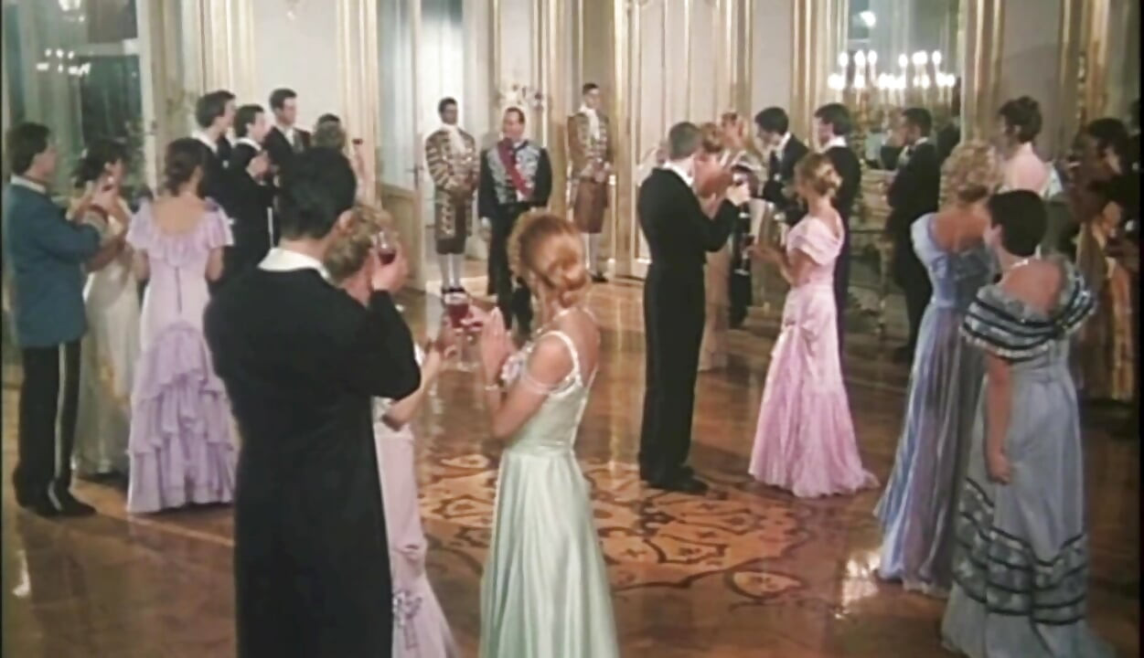 Lesbian Loves, Anal Sex and Threesome During the Xix Century Ball