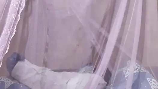 Настоящая трахается для ее любовника, когда она