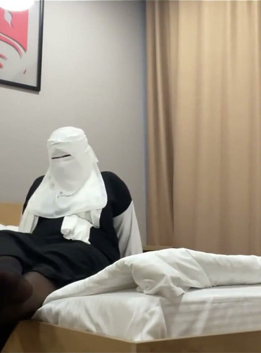 Turkish Stepmom Masturbates in Pantyhose for Stepson