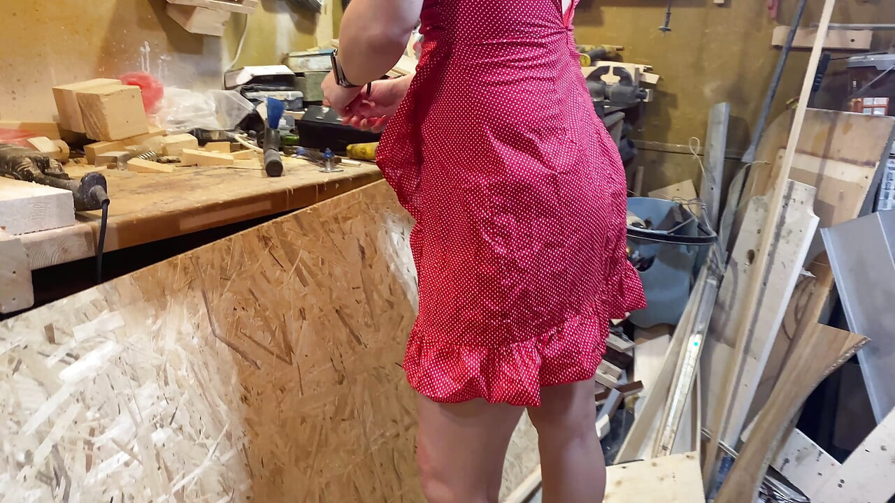 Garage Fucking with Redhead Worker Girl with Hairy Pussy, man with broken hand