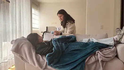 Istri saya ingat cara melakukan seks lesbian romantis