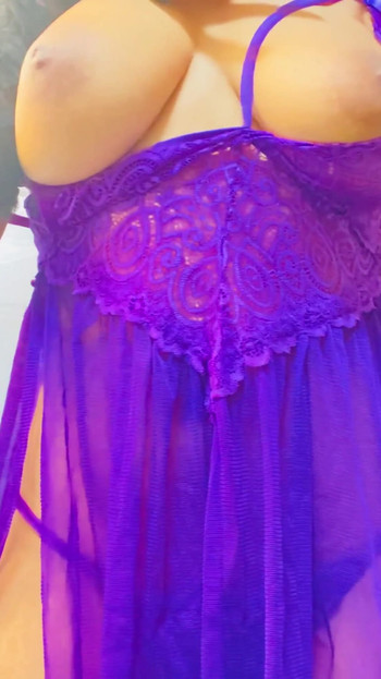 Detik epik dari "Buah dada besar India seksi desi dengan pepek berbulu"