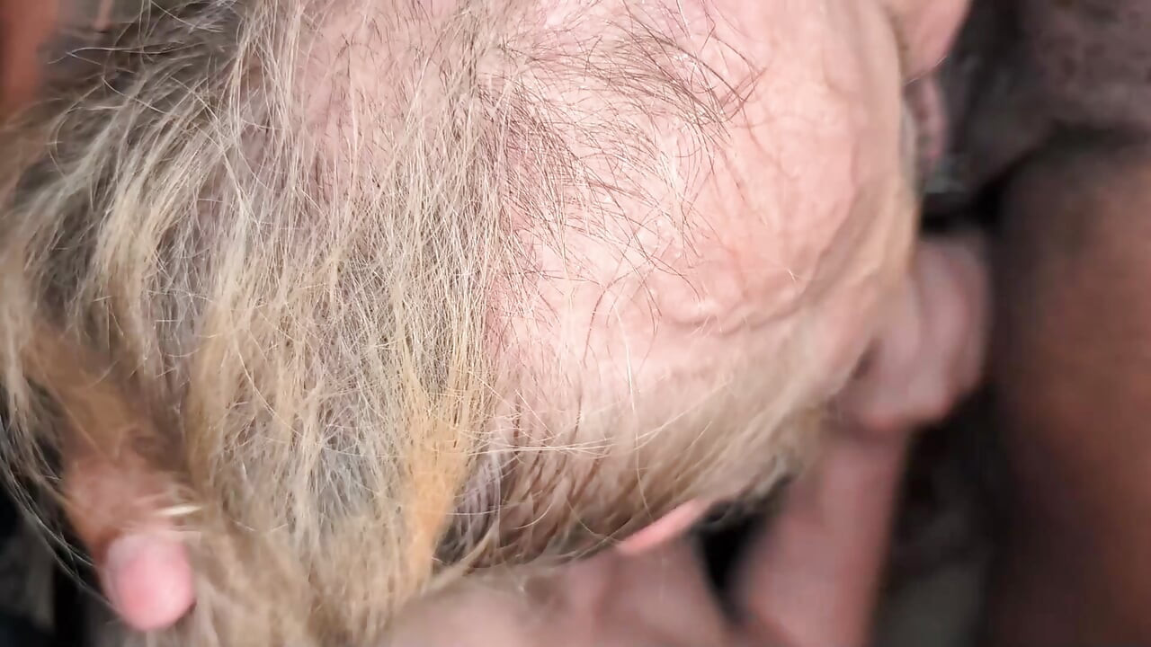 Diese Marokkanische Trans MILF Lässt Ihren Großen Schlampenarsch Ficken