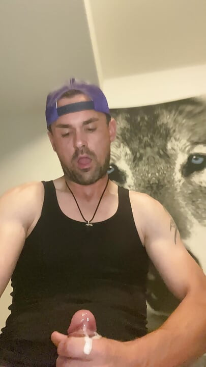 Watch me cum in my first video