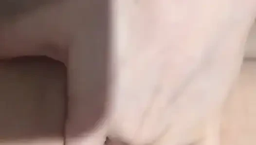 Reiben und fingern mich selbst, dehnte meine enge muschi
