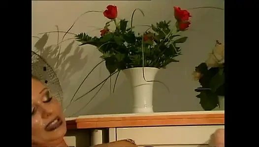 Grup seks anal tante semok yang aduhai dientot habis-habisan sampai dicrot di mulut