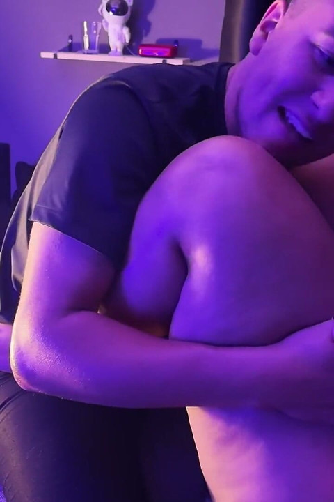 BBW Skipped Work to Get a Pleasure-seeking Massage