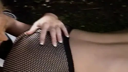 Sesi ngentot pakai strap-on sama cewek nakal perancis