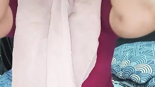 Сексуальная женщина в хиджабе Индо