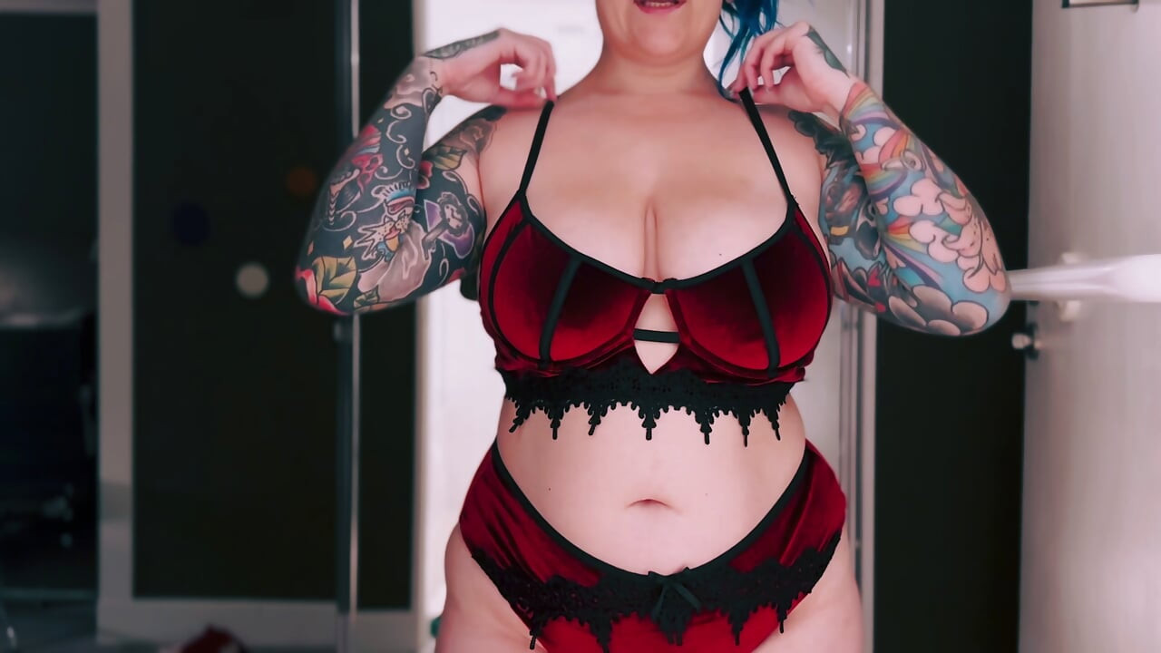 Curvy British MILF Tries On Sexy SHEIN Lingerie Tattooed & Busty PART TWO