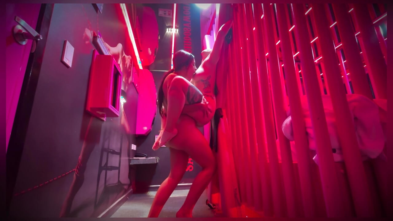 Lesbisk Tinder-date på motel slutter i Rimjob - Anitta Miller & Sweet Kimmi