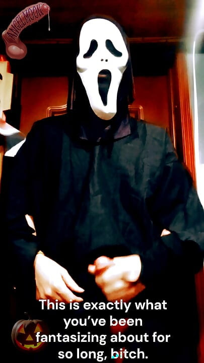 SCREAM A LOVE STORY Isang dominanteng lalaki na may Ghostface mask at malaking titi ang pumapasok sa bahay mo sa gabi ng Halloween para magtapon ng tamod