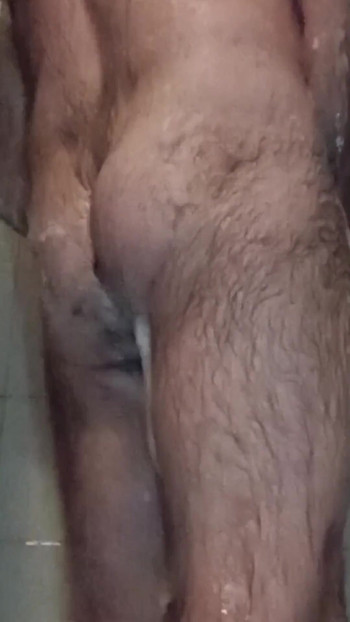 Epic moment from "I'll shower with you"