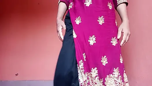 Cewek vabi alon bangladesi lagi asik ngentot dildo di rumah