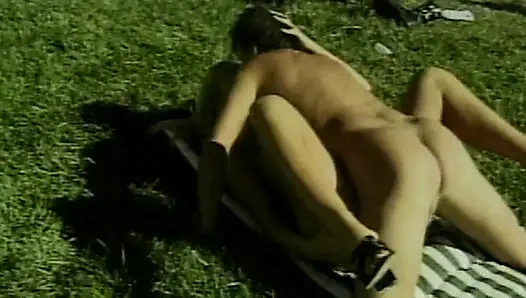 Sie ist eine Teamspielerin - Heiße Outdoor-Abenteuer