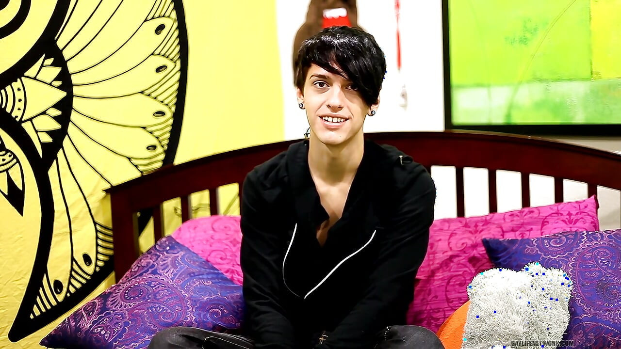Emo Cutie Jae Landen's a Real Sweetheart!