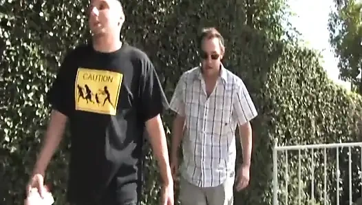 Toket besar seksi suka kontol besar di memeknya suka di mulut... Threesome dobel penetrasi