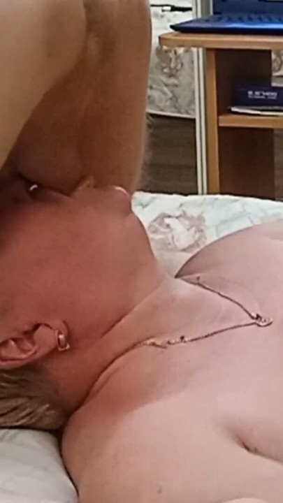 I fill my mother-in-law's mouth with hot sperm close up | Clip 1