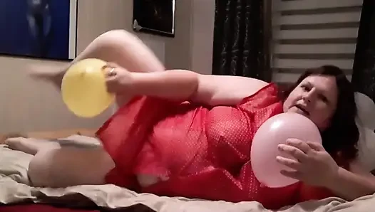 Playing with balloons while wearing a lab coat. I also tested whether you can have sex with balloons.