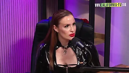 Maisa pravo si cewek hot rambut merah dominan lagi asik seks bdsm
