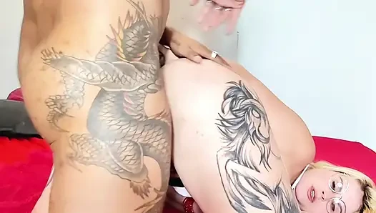 Stepmother Received a Visit From Her stepbrother Who Shares the Same Bed