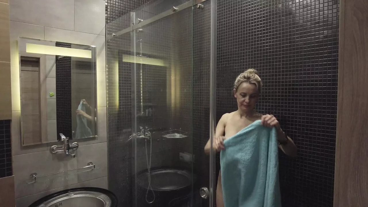 Friend's stepmom Sucks Me off After a Shower