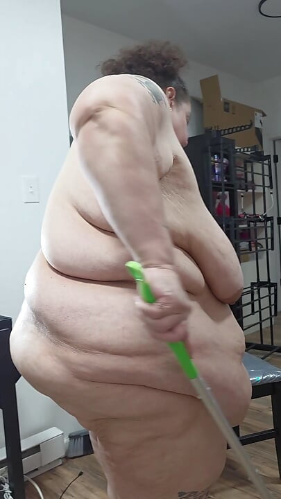 Nude housecleaning pt 2