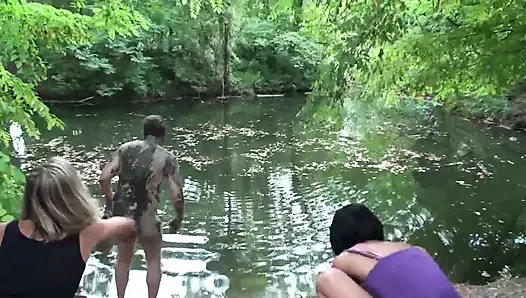 Permainan hewan peliharaan threesome