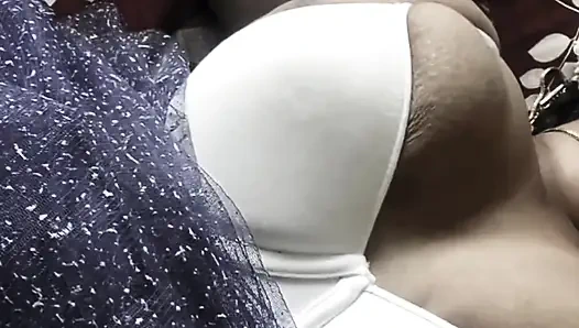 Video rekaman seks ibu-ibu hot india dengan besar dengan gerakan lambat