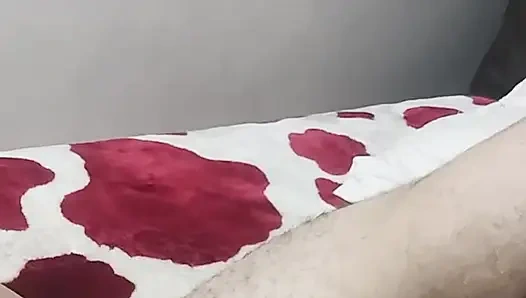 Kaltağın sözleri götünden çığlık atarken sinir bozucu. Onun çilesini duy