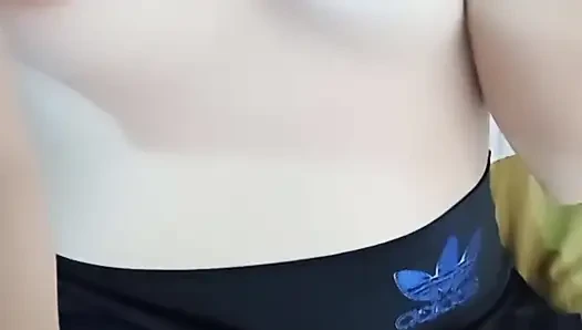 İyi bir üvey oğul ol ve üvey annene masaj yap