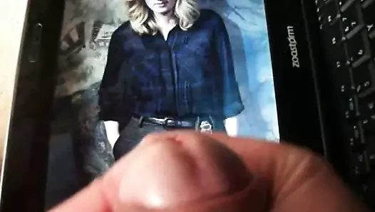 ashley johnson'a saygı duruşu