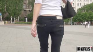 Turista grava seu vídeo de façanhas anal estrelado por macy - mofos