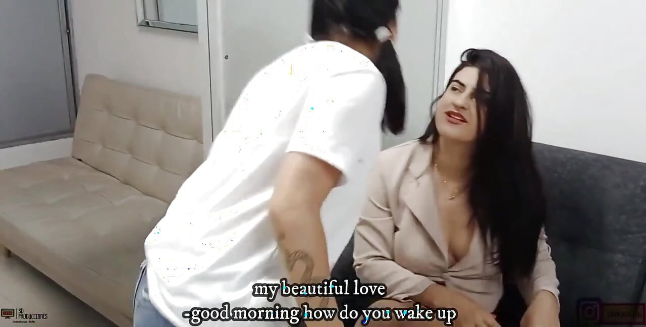 Latinas lésbicas fodendo suas xoxotas duro