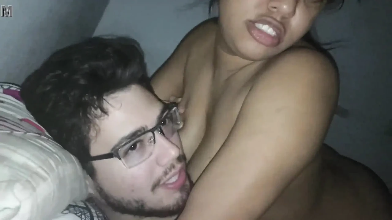 18 year old brunette big saggy tits from New York United States fucking her stepbrother's big dick laboratory