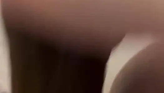 Büyük zenci yarağı dildo ve çorapla hızlı boşalma