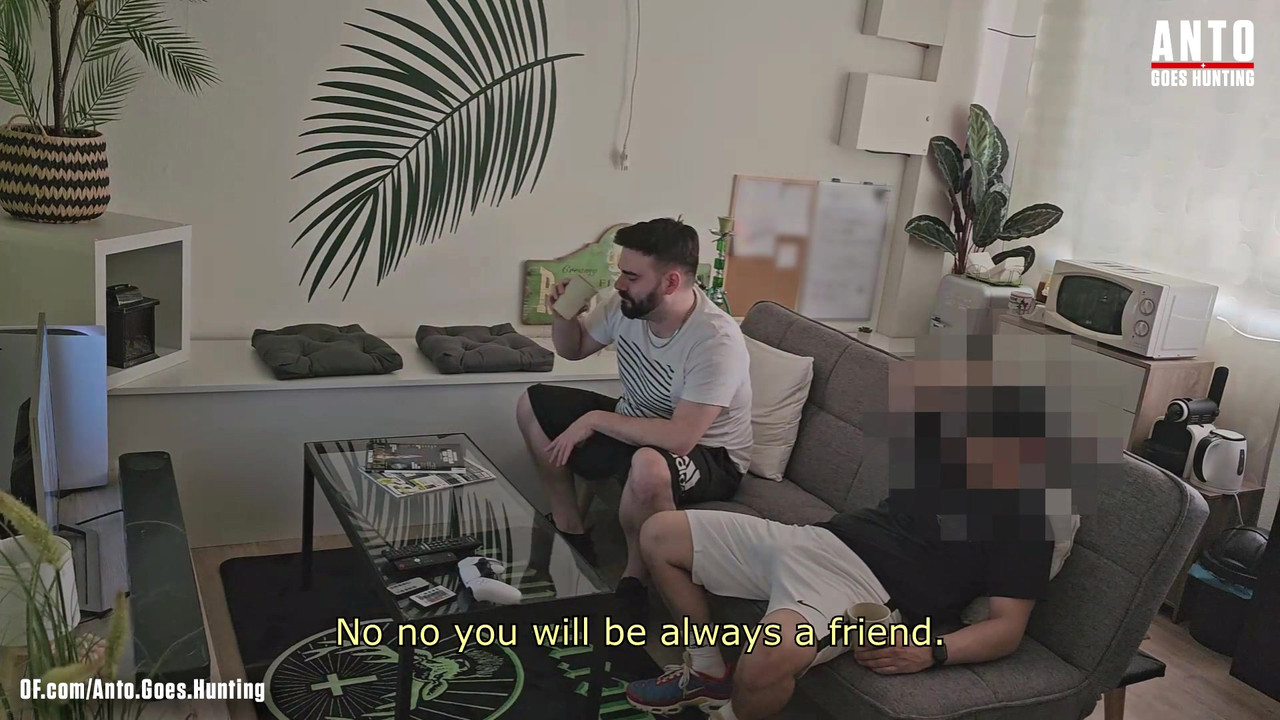 我的直男朋友“chris”（他以前发现我在撸管）上一次问我，并给我惊喜