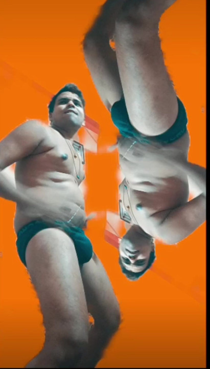 A nude Boy was trying to fun with her with this effect that you must enjoy.
