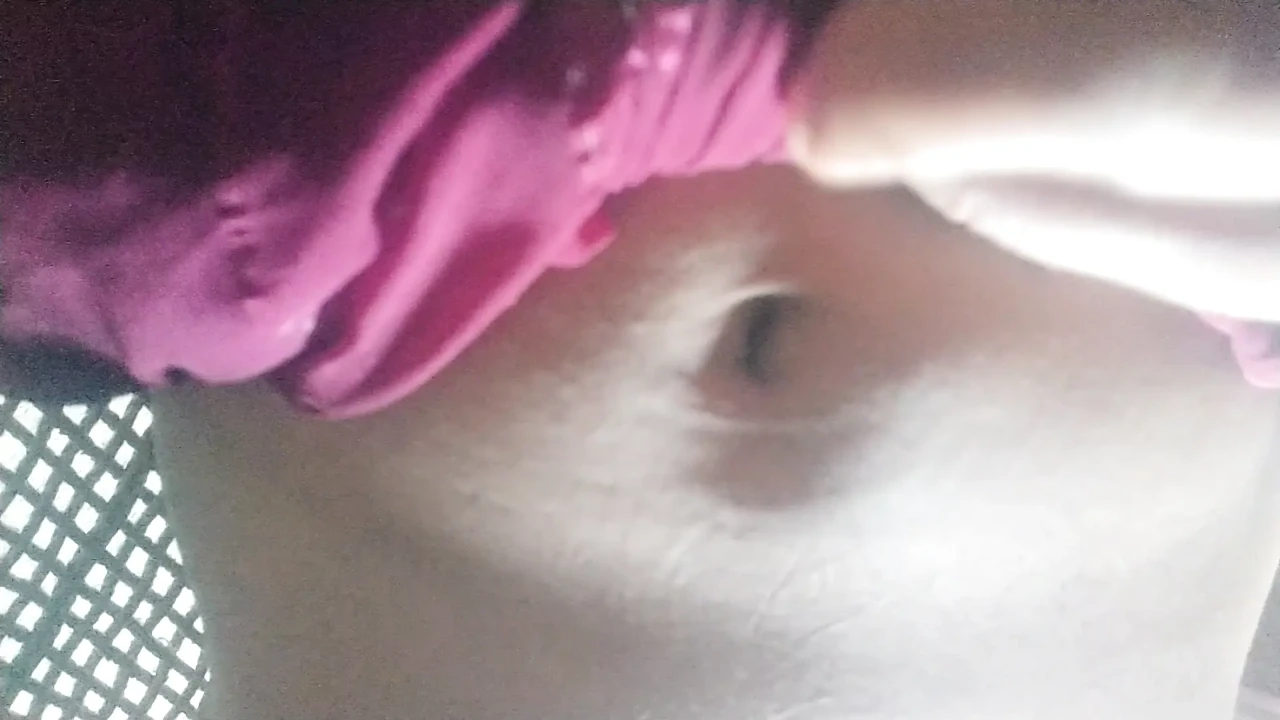 Desi sister-in-law's pussy itched and then went viral