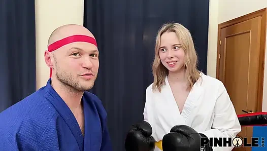 Изврасти в кимоно