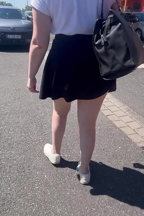 Risky in Public: Flashing at the Hardware Store