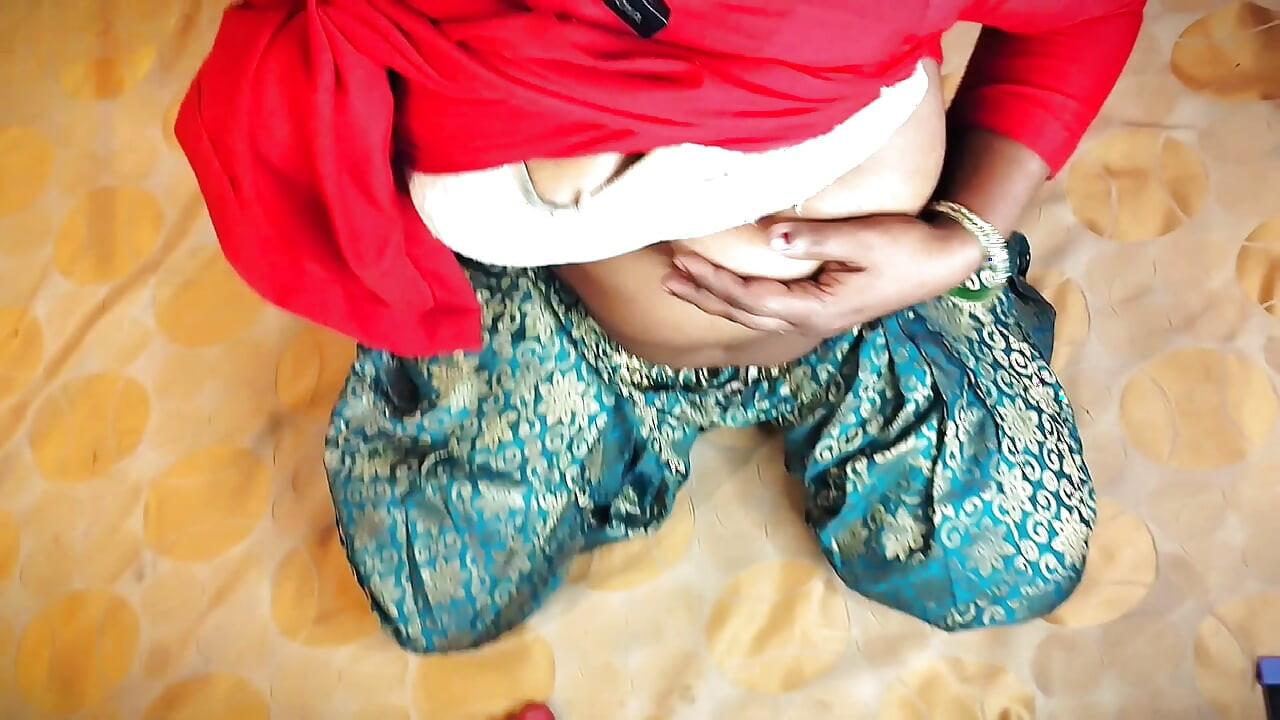 Bhabhi ne raat ko chupke call kiya  Devar ko akele bulaya control toot gaya