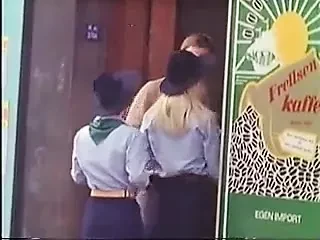 女子学生