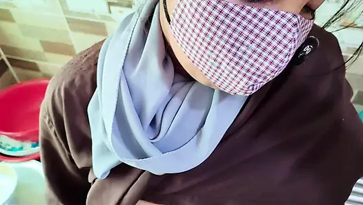 Indian hijabi stepmom fuck by stepson in the kitchen Desi xxx