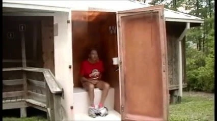 Humilhação peniana para este marido maricas patético