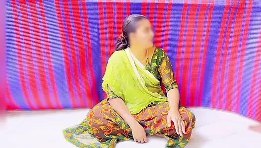 Indische desi-stiefschwester und bruder spielen zusammen ein spiel, stiefschwester sagt, fick mich schneller, dein großer so dicker arsch