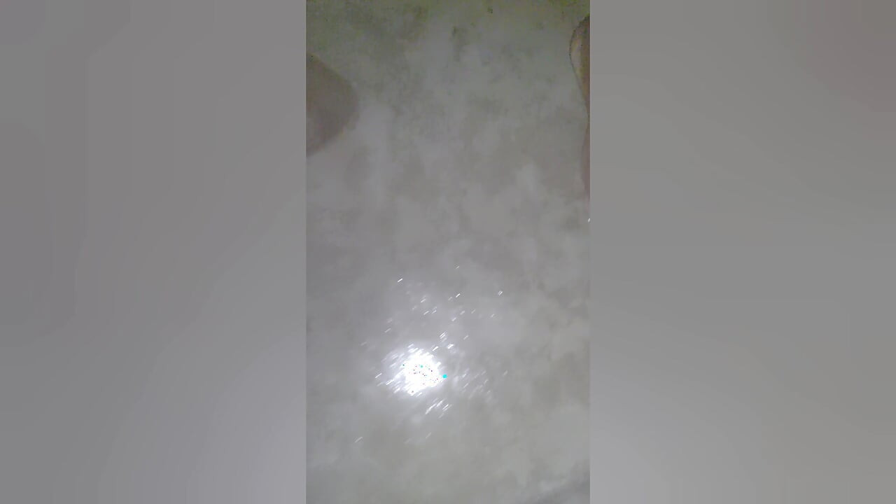 Regennachtspiel mit mir und mir Der hotboy geht ins badezimmer Spiel mit kleinem schwanz Masturbation asiatisch arschholle