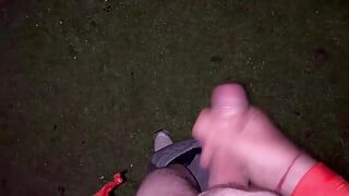 Arrapato si masturba in un parco di dusseldorf